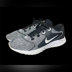 NIKE LEGEND REACT Shoes Sneakers Men's Size 11.5 Gray/Black Trainers